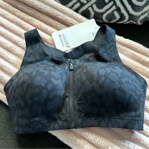 NWT Lululemon Enlite zip front bra SUZE 34DD